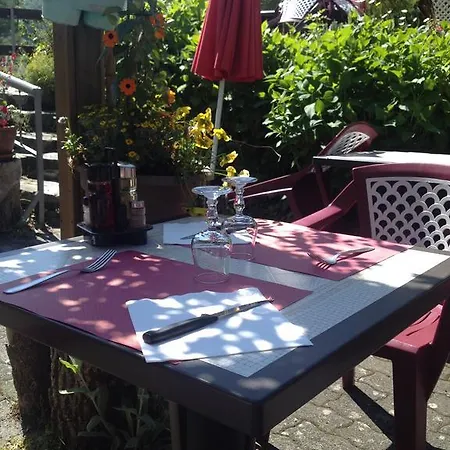 Camping Les Frenes Campsite *