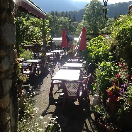 Camping Les Frenes * Sainte-Marie-de-Campan